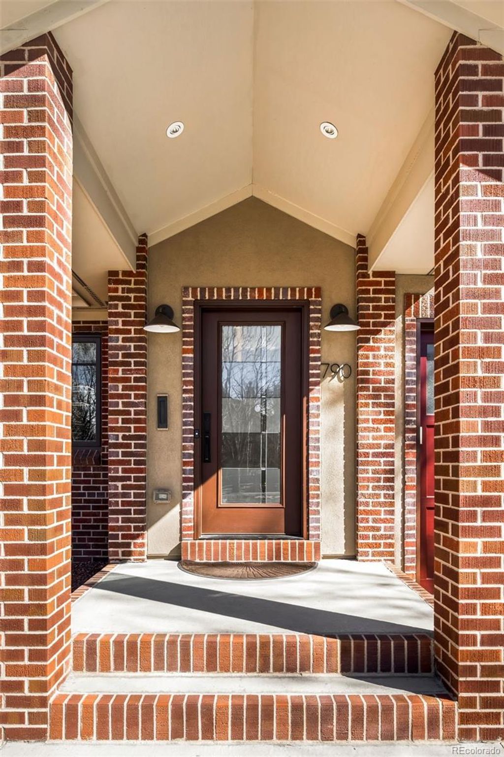 Photo of 790 Clayton Street, Denver, CO 80206 (MLS # 9700014)