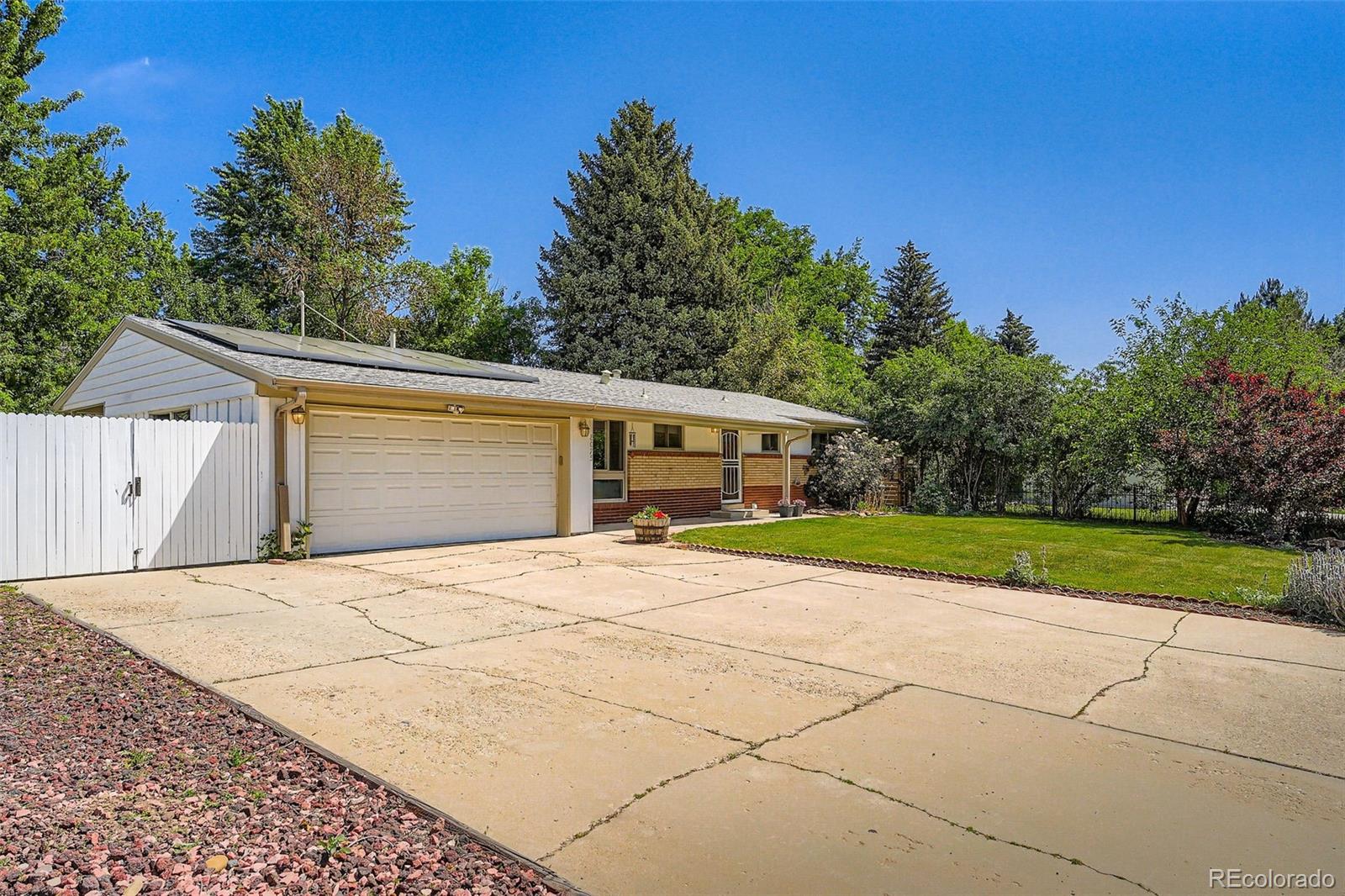 8075 Sunset Drive