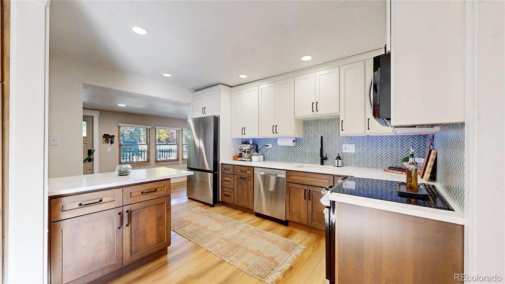 Photo of 911 6th Street, Golden, CO 80403 (MLS # 5301502)