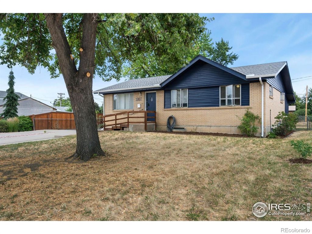 Photo of 1007 Redwood Drive, Loveland, CO 80538 (MLS # IR1046504)