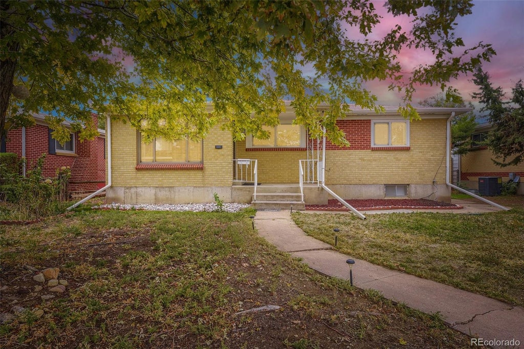 Photo of 1880 S Dale Court, Denver, CO 80219 (MLS # 9196233)