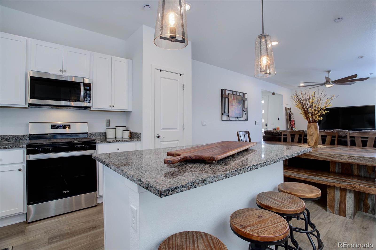 23670 E 41 st Avenue, Aurora, CO, 80019 2 23670 E 41 st Avenue