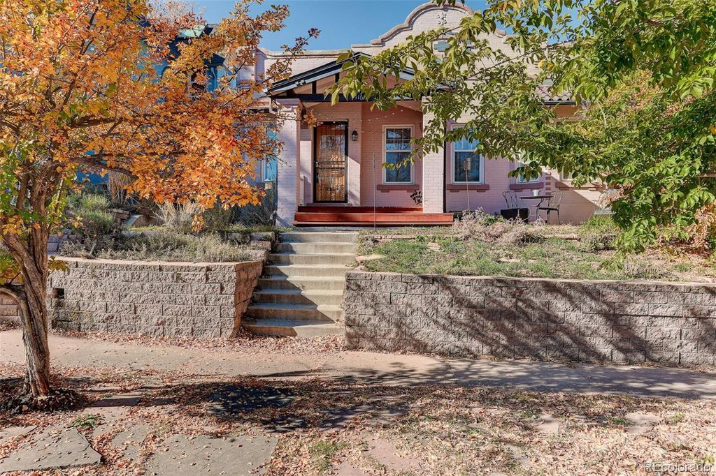 Photo of 1161 Elizabeth Street, Denver, CO 80206 (MLS # 3850553)