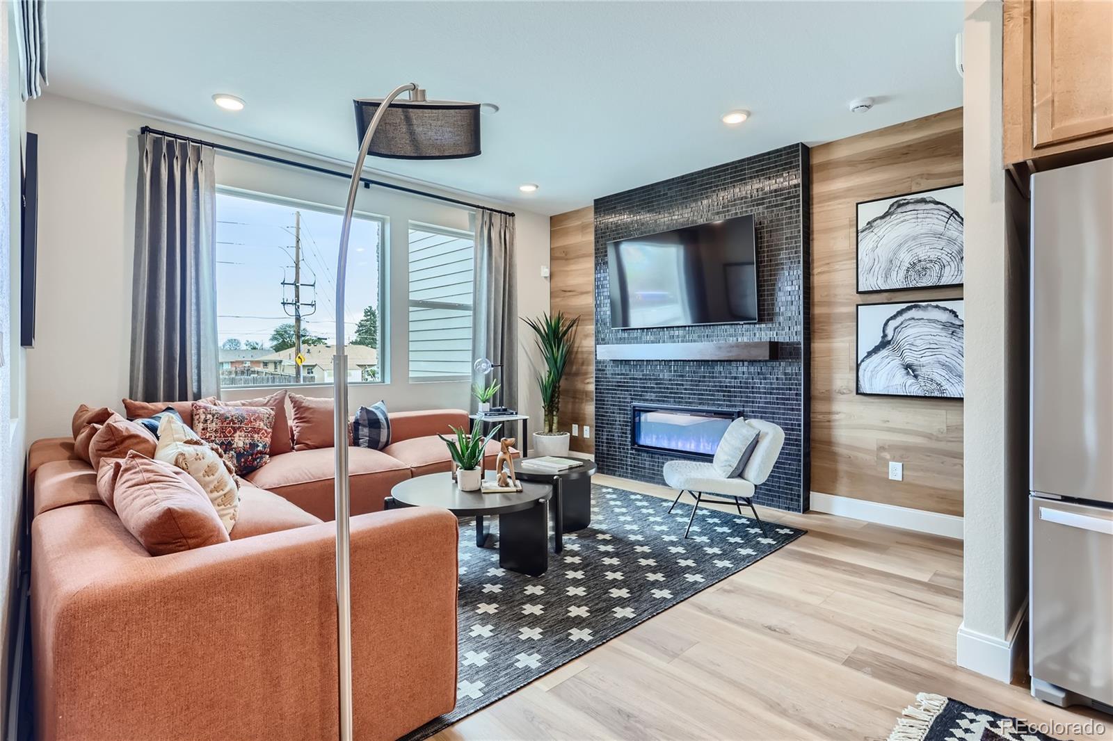 2475 W 69th Place