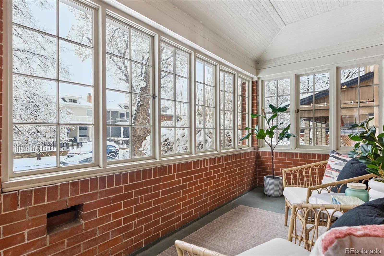 929 N Lafayette Street