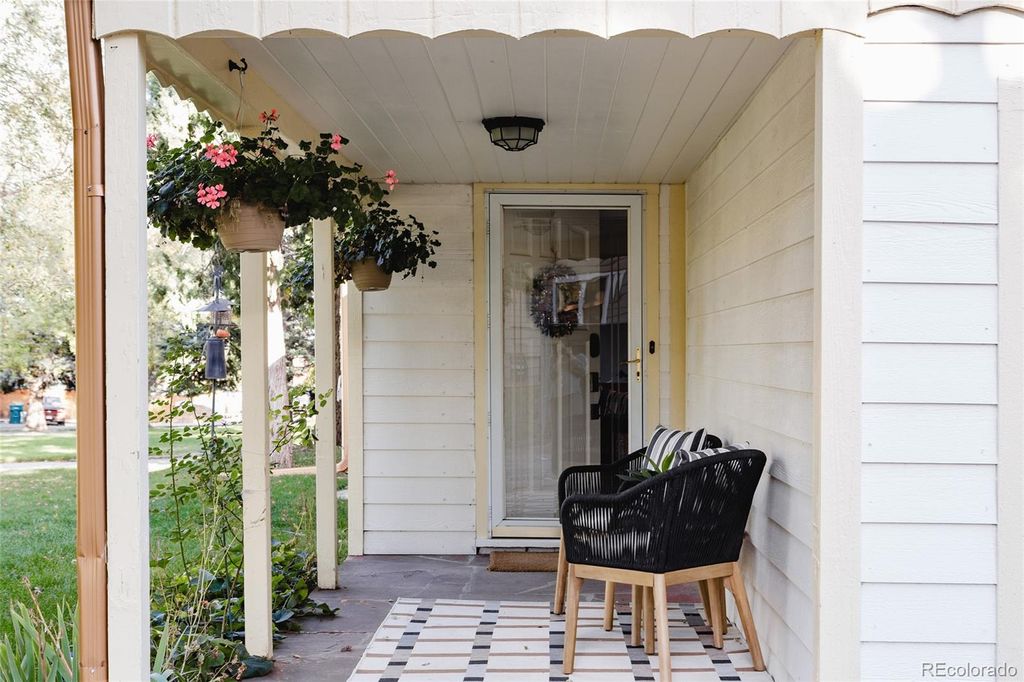 Photo of 16 Lakewood Heights Dr, Lakewood, CO 80215 (MLS # 3094615)