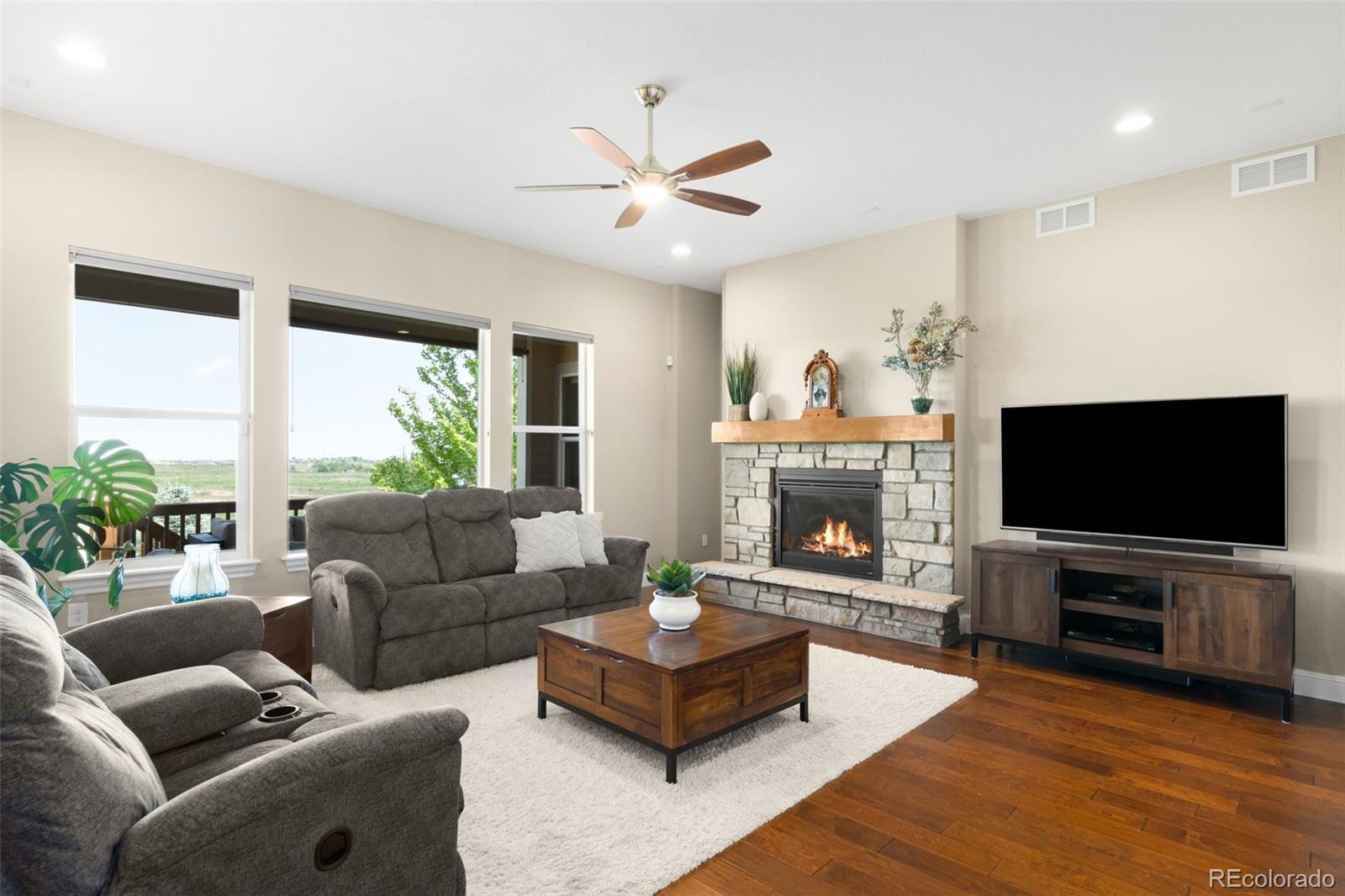 15779 W 83rd Place