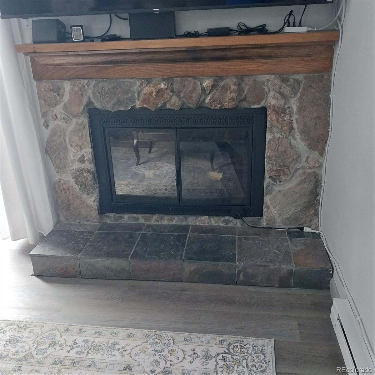 250 Cove Boulevard 3