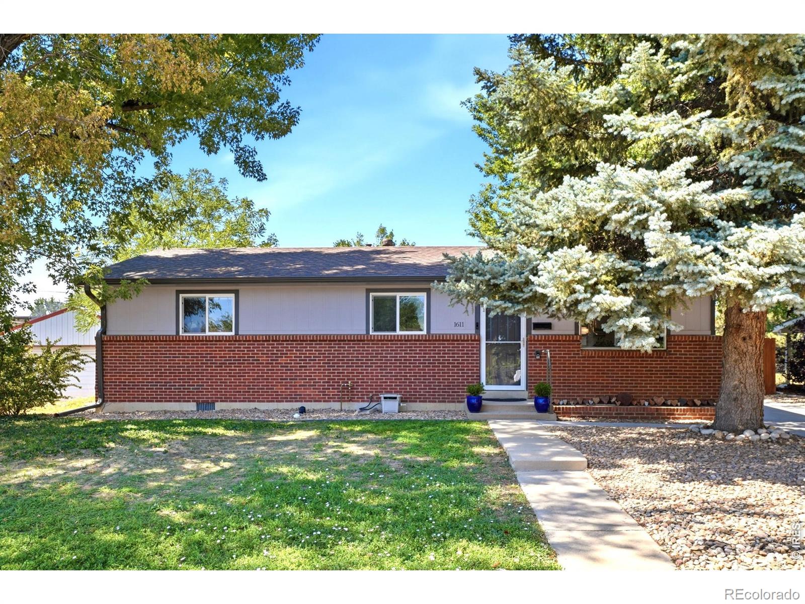 1611 Sunset Drive