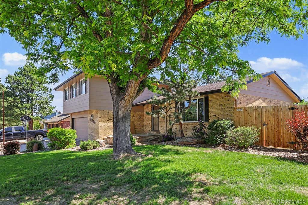 Photo of 6556 S Brentwood Way, Littleton, CO 80123 (MLS # 1896949)
