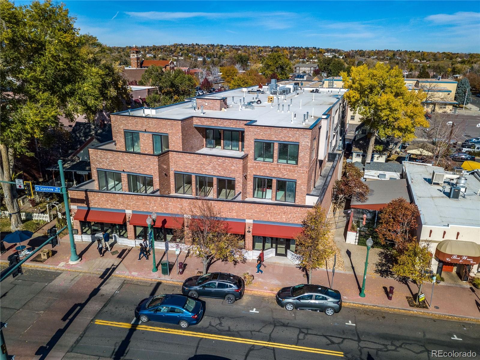 7357 W Grandview Avenue 202