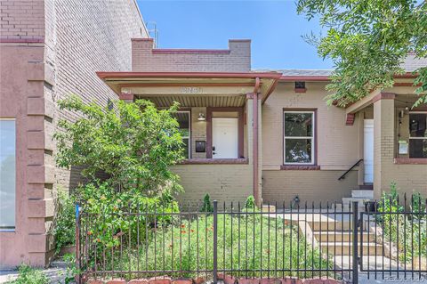 Condominium in Denver CO 2750 Downing Street.jpg