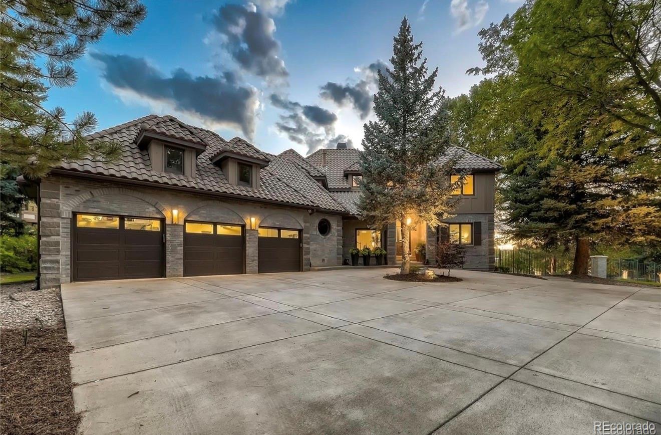9911 Stoneglen Trail