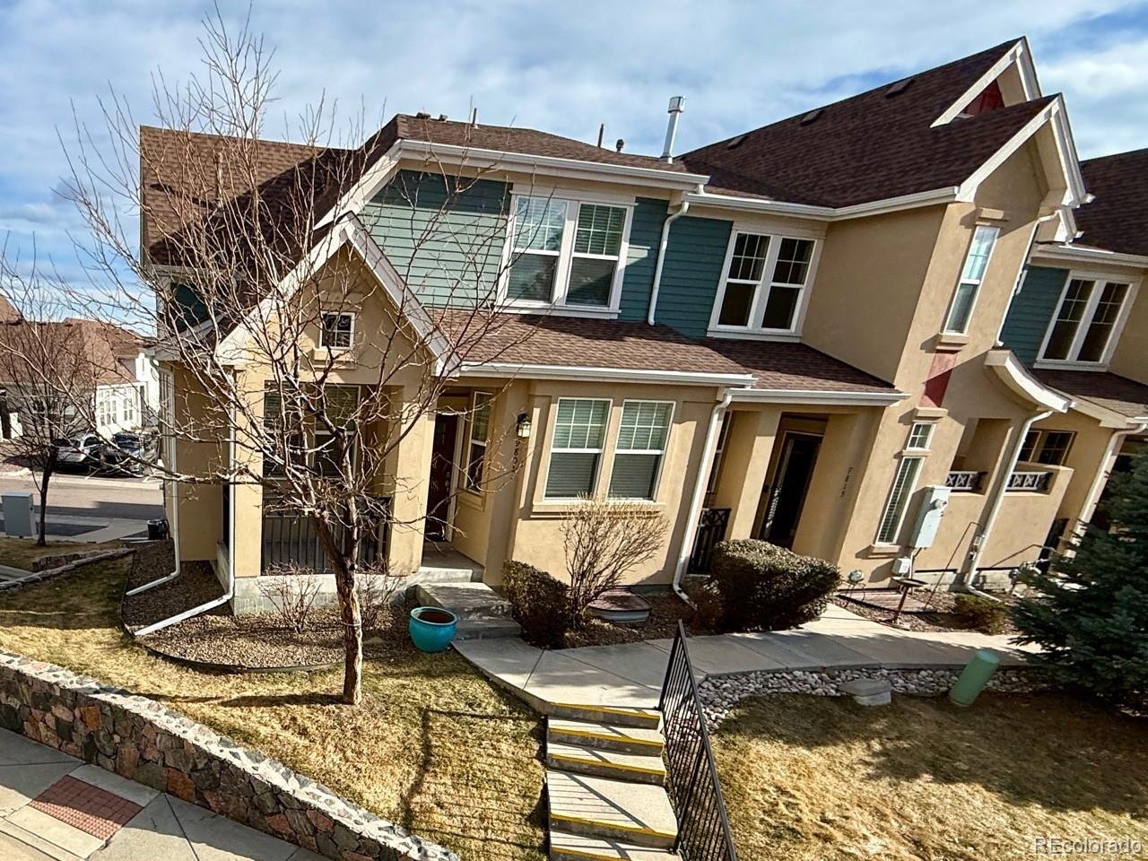 9805 W Hinsdale Place