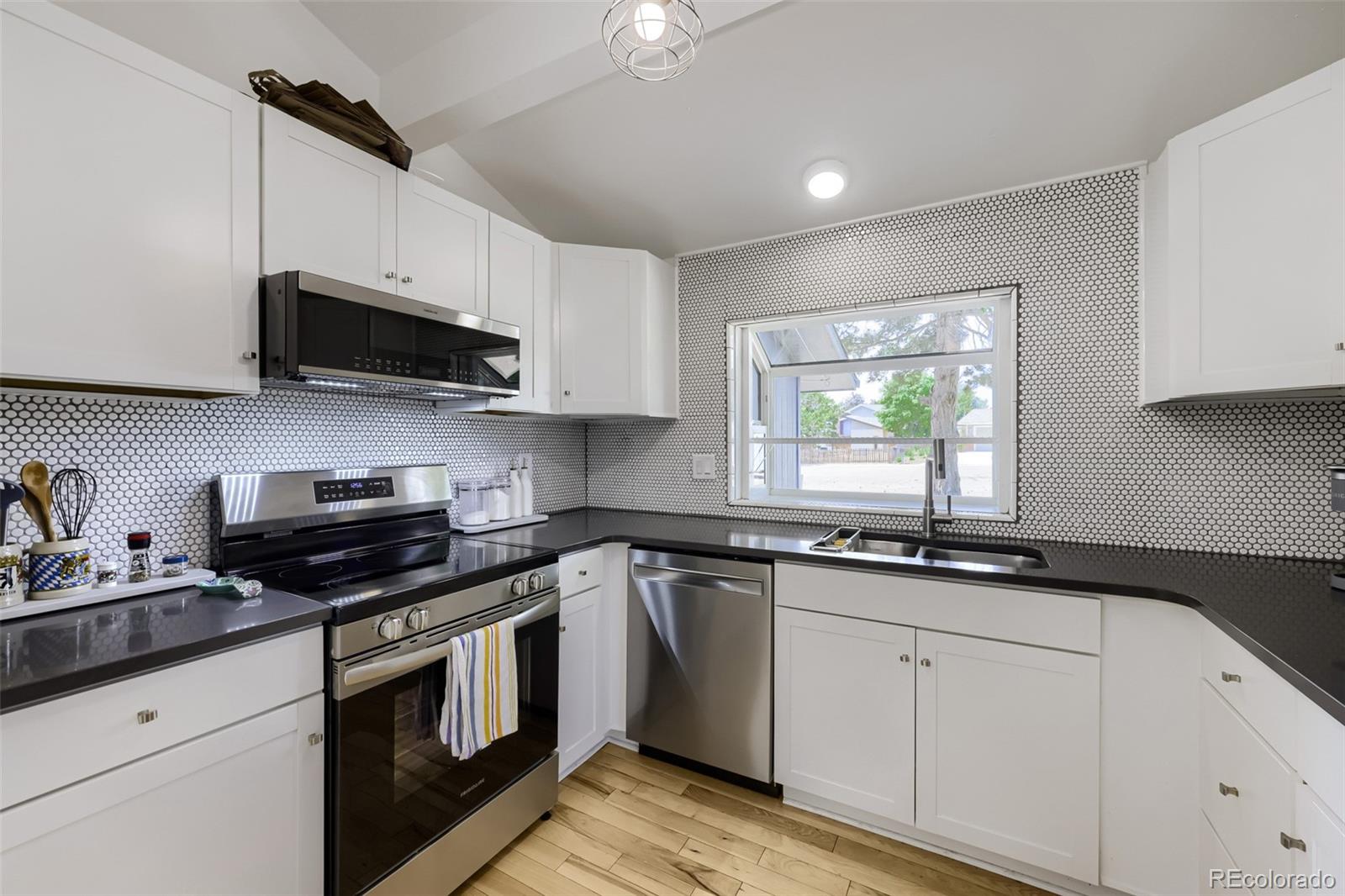 810 Argos Circle