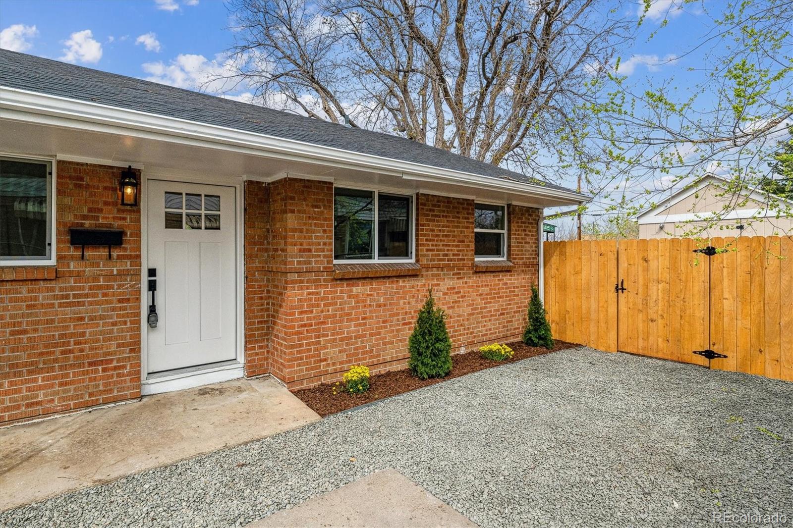 3550 Fairfax Street, Denver, CO, 80207 2 3550 Fairfax Street