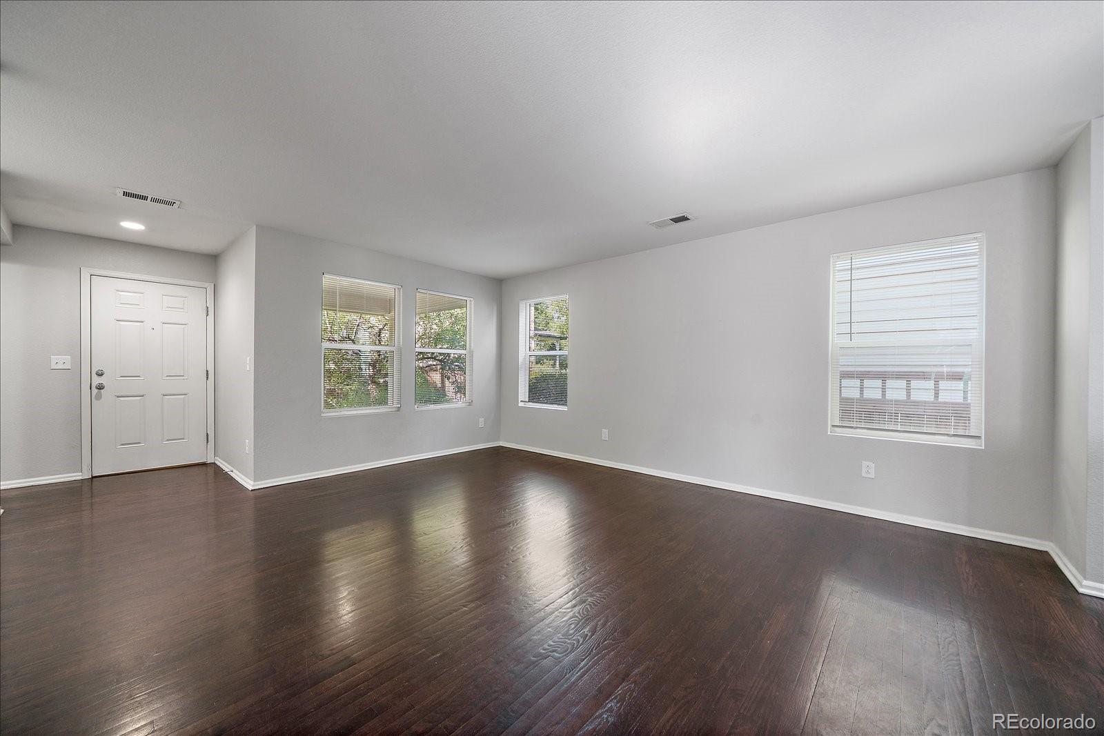 8140 E 29th Place