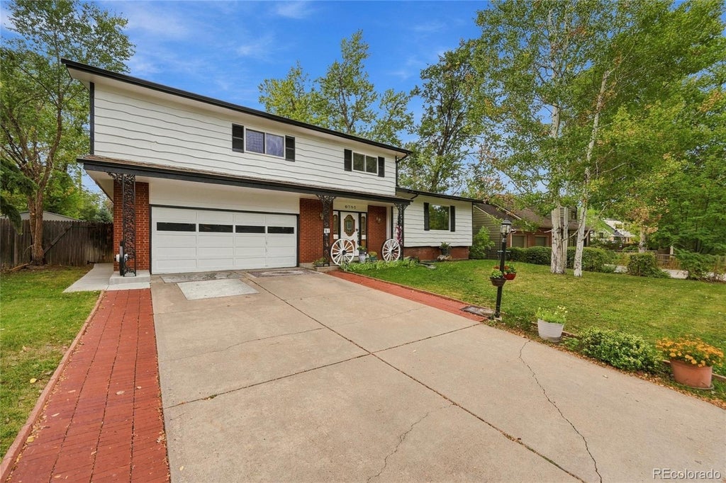 Photo of 6760 W 4th Place, Lakewood, CO 80226 (MLS # 8474398)