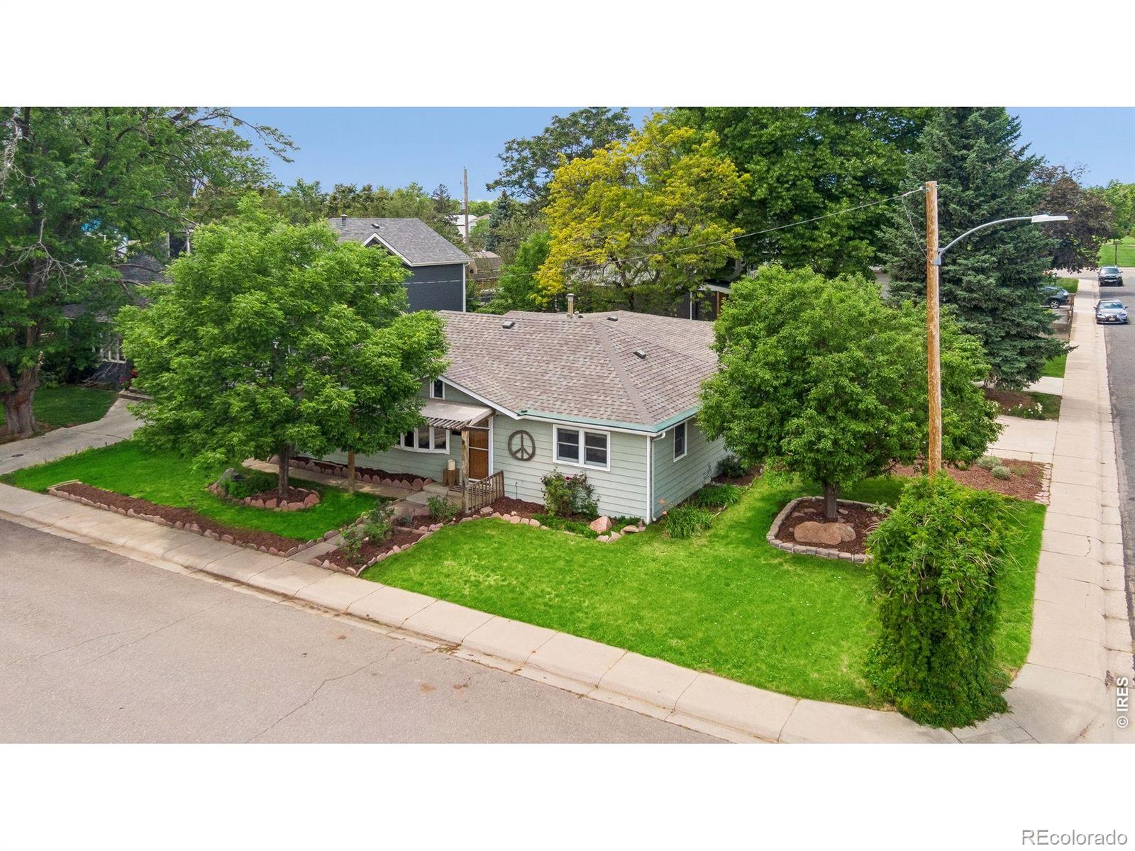 400 W Cleveland Street