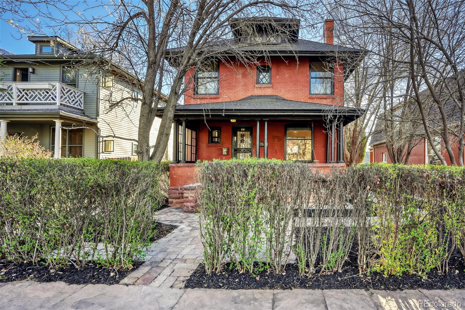 3036 Newton Street N