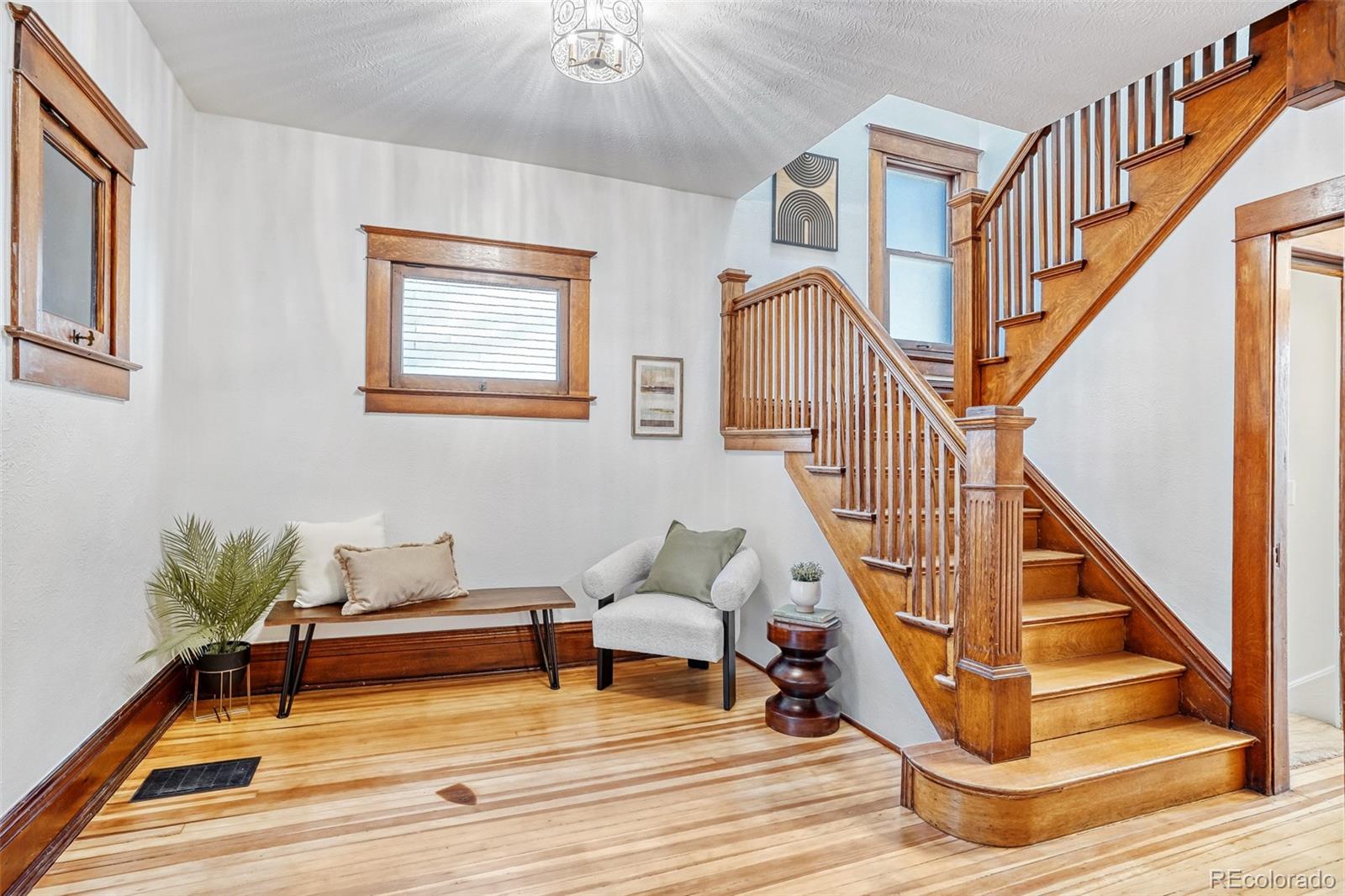 3036 Newton Street N