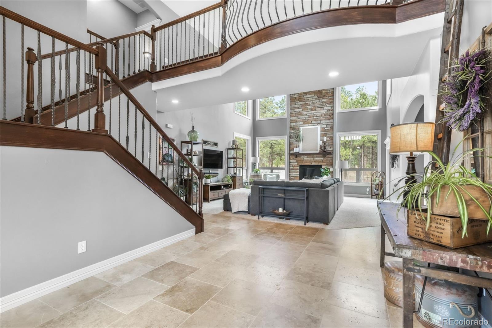 450 E Stirrup Trail