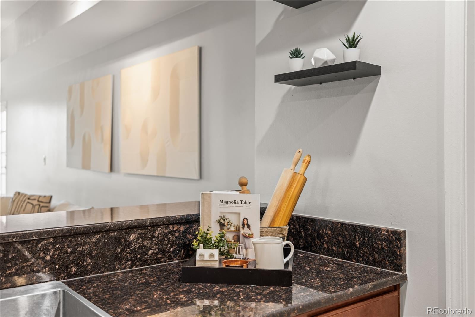 975 N Lincoln Street Unit 11H, Denver, CO 80203 — MLS #8395334 — photo 12 of 37