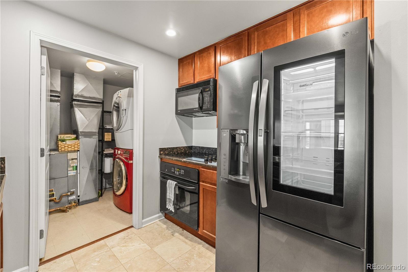 975 N Lincoln Street Unit 11H, Denver, CO 80203 — MLS #8395334 — photo 10 of 37