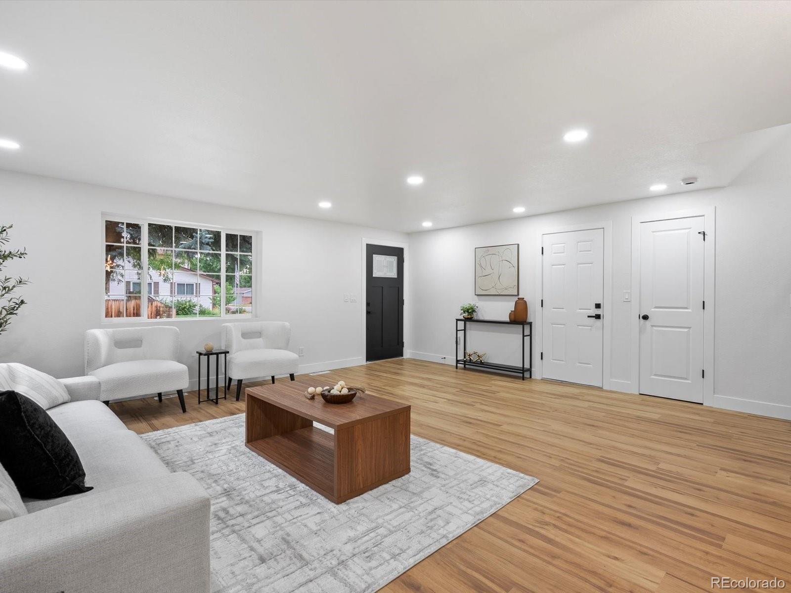 9628 W 74th Place
