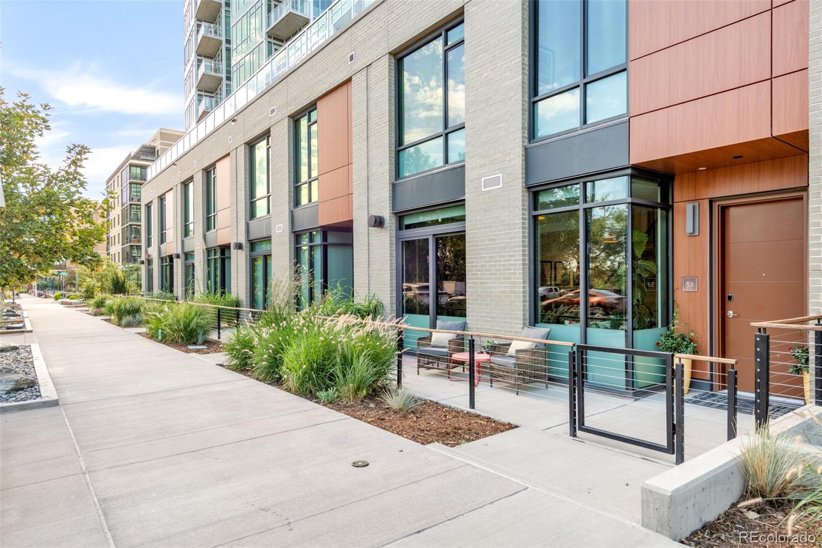 4200 W 17th Avenue 53