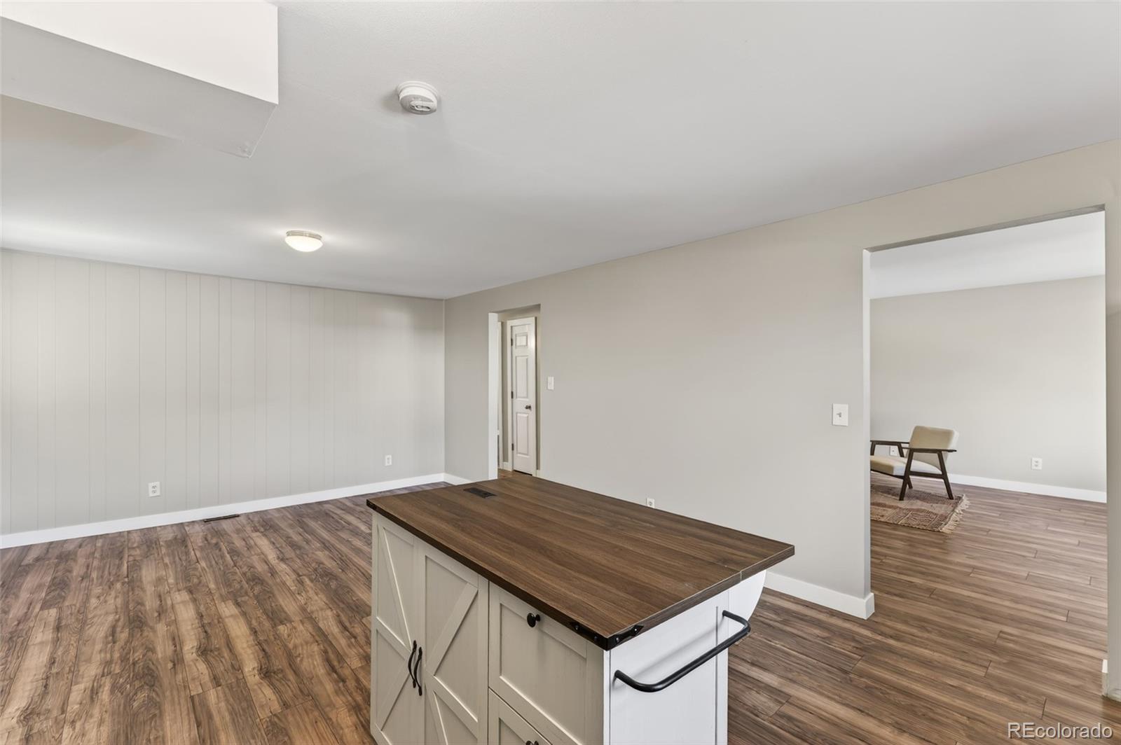 9022 W Washburn Place