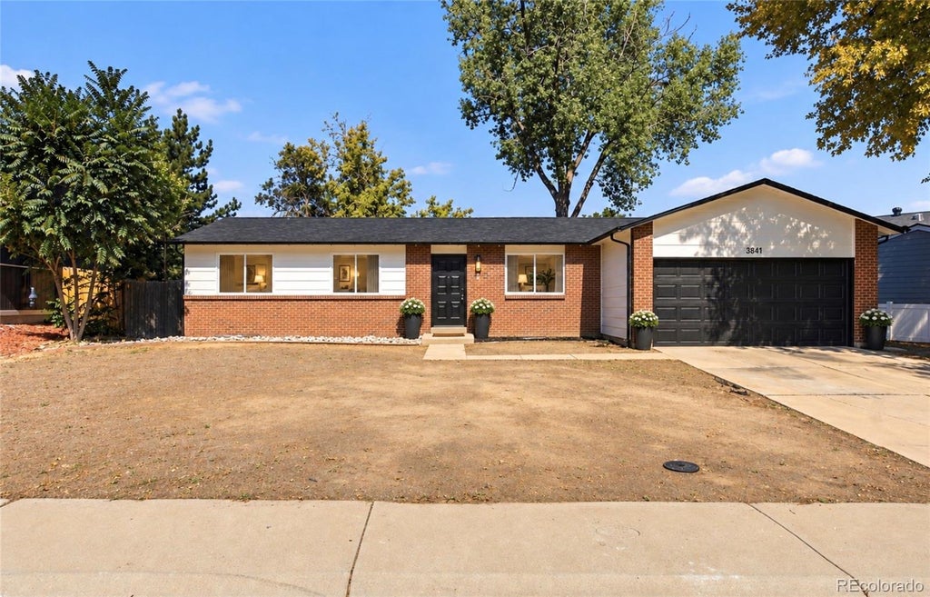 Photo of 3841 E 117th Avenue, Thornton, CO 80233 (MLS # 8297567)