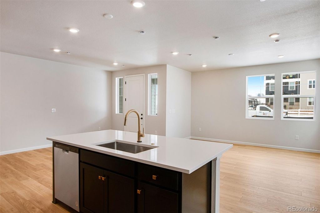 Photo of 1423 Great Western Drive, Longmont, CO 80501 (MLS # 8917951)