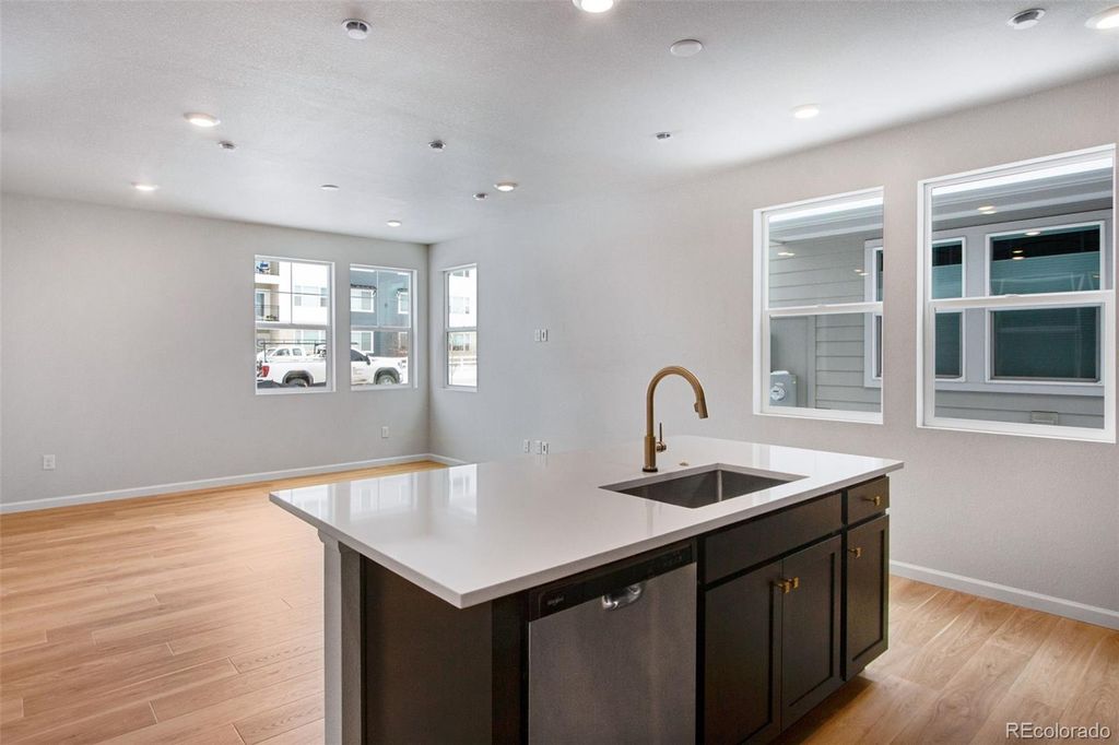 Photo of 1423 Great Western Drive, Longmont, CO 80501 (MLS # 8917951)