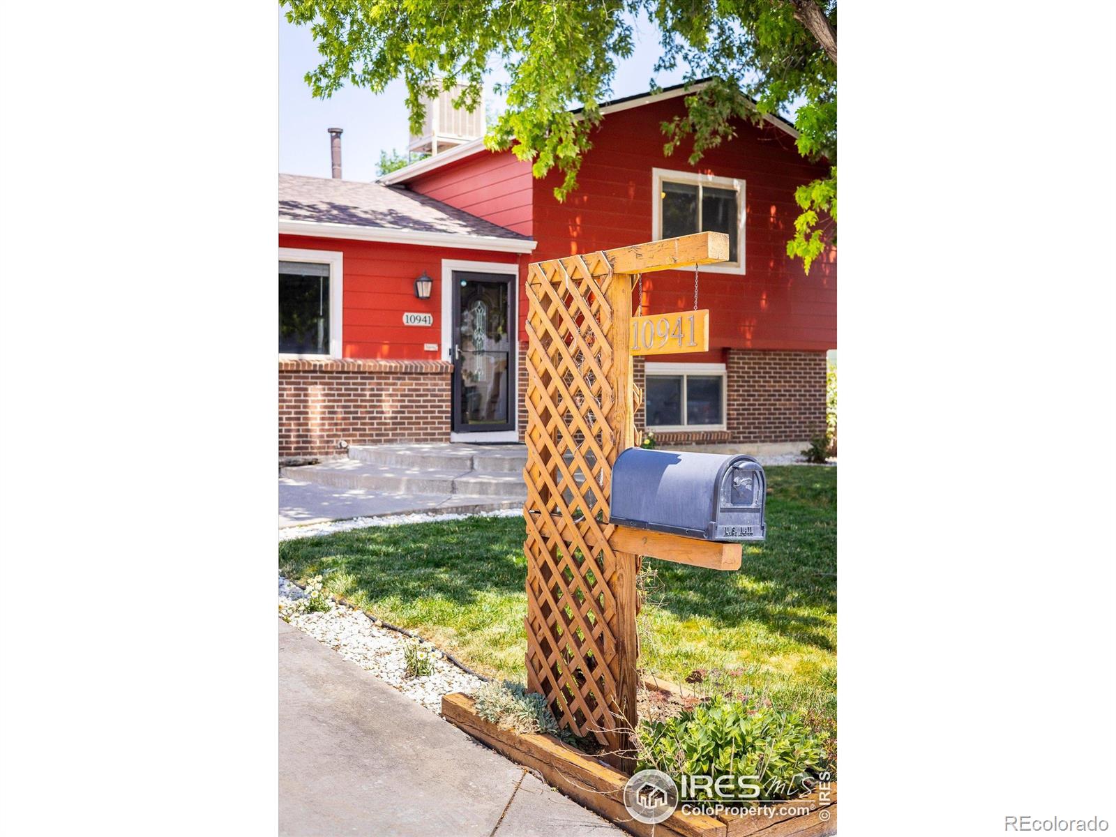 10941 W 107th Place