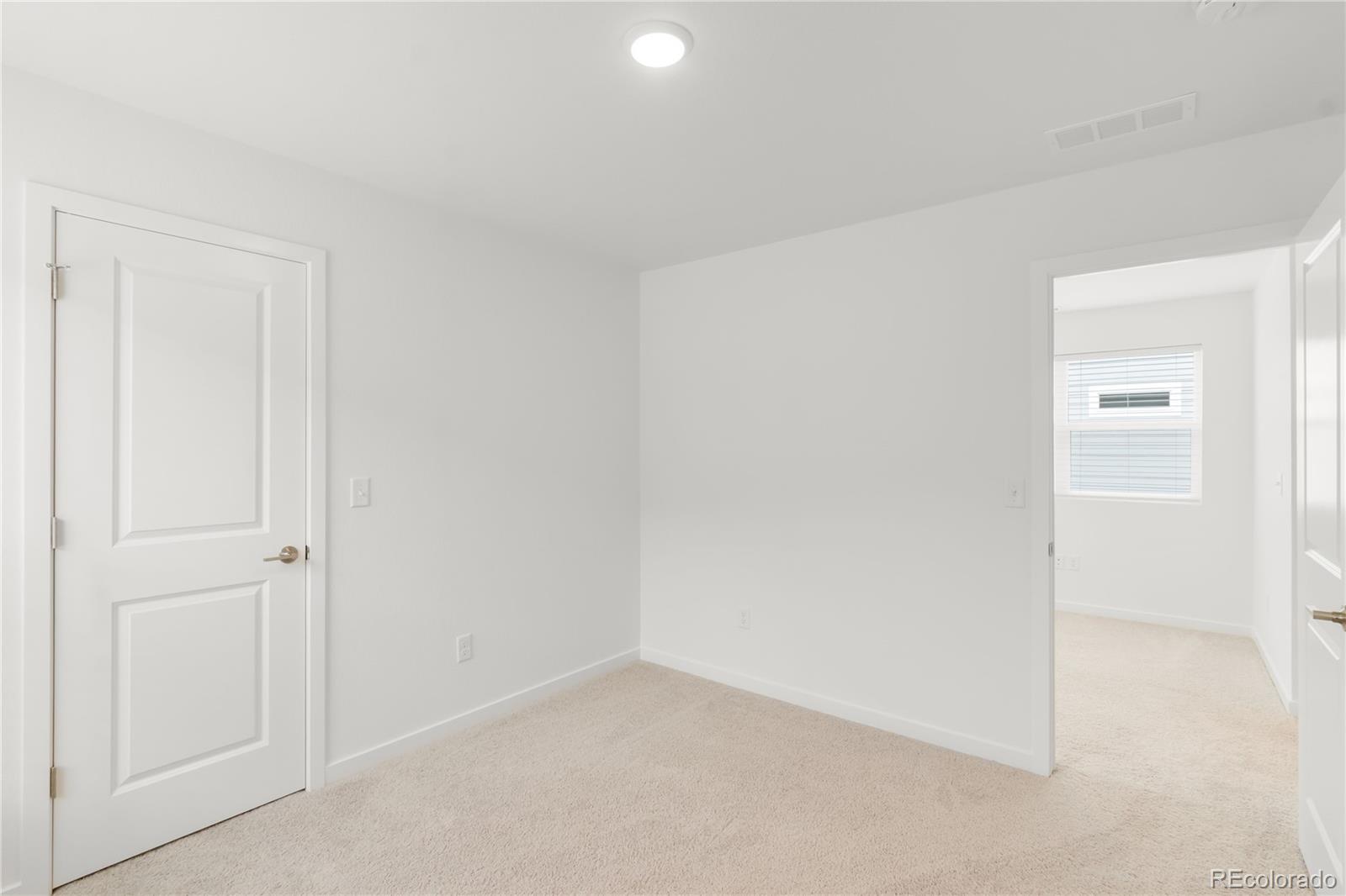 6325 Laud Point
