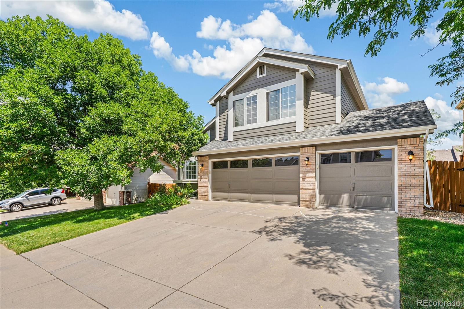 6713 W 98th Circle