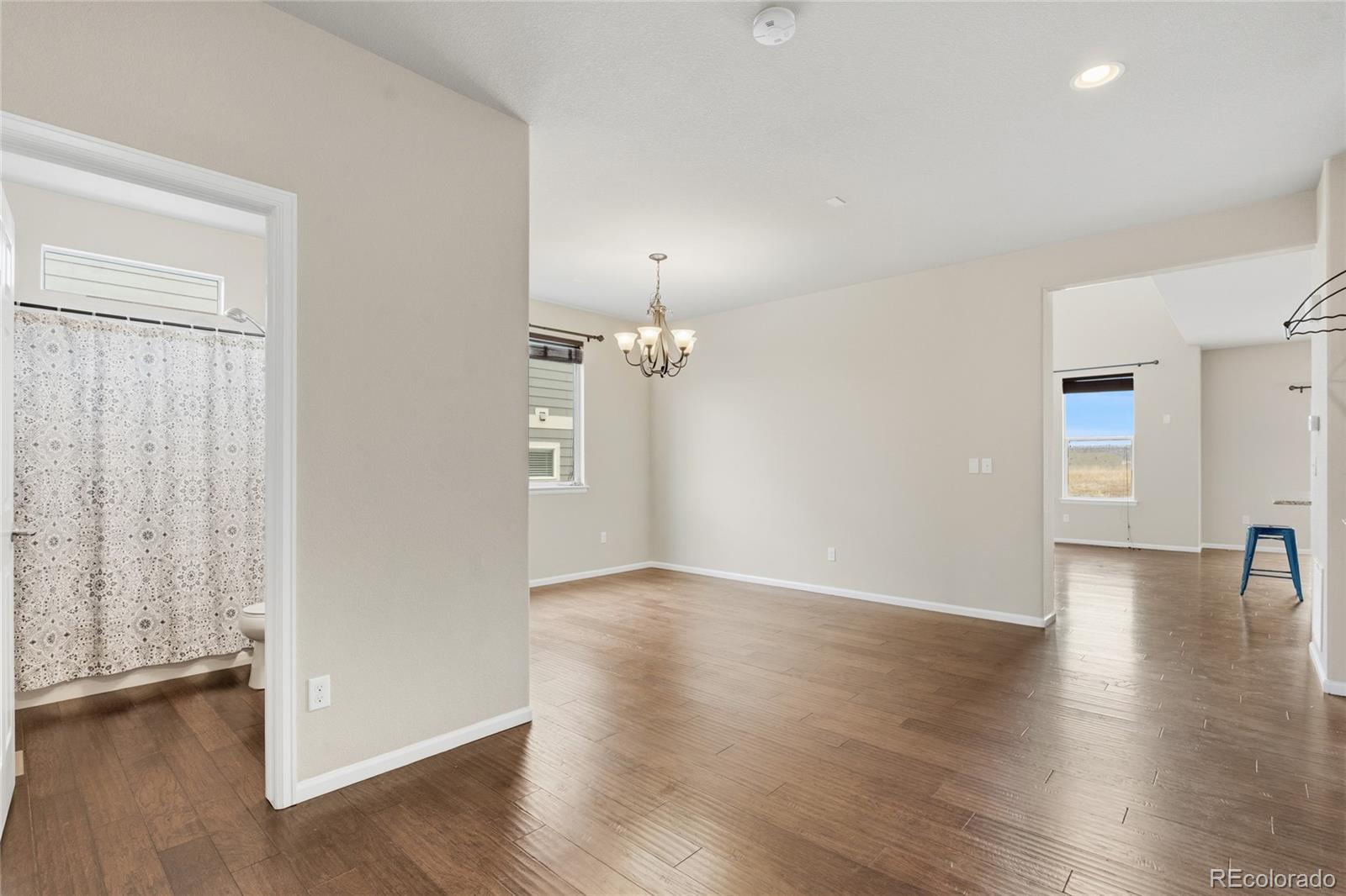 2900 Dragonfly Court