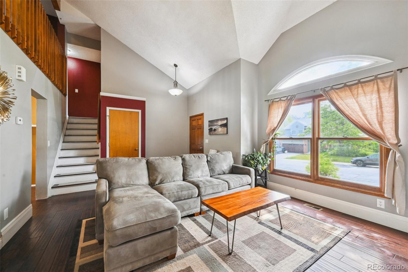10525 Hobbit Lane