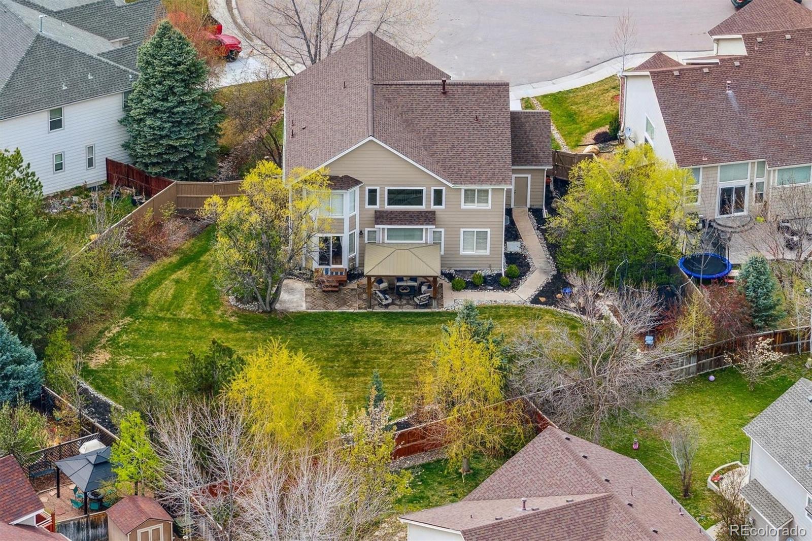 4390 Bobolink Drive