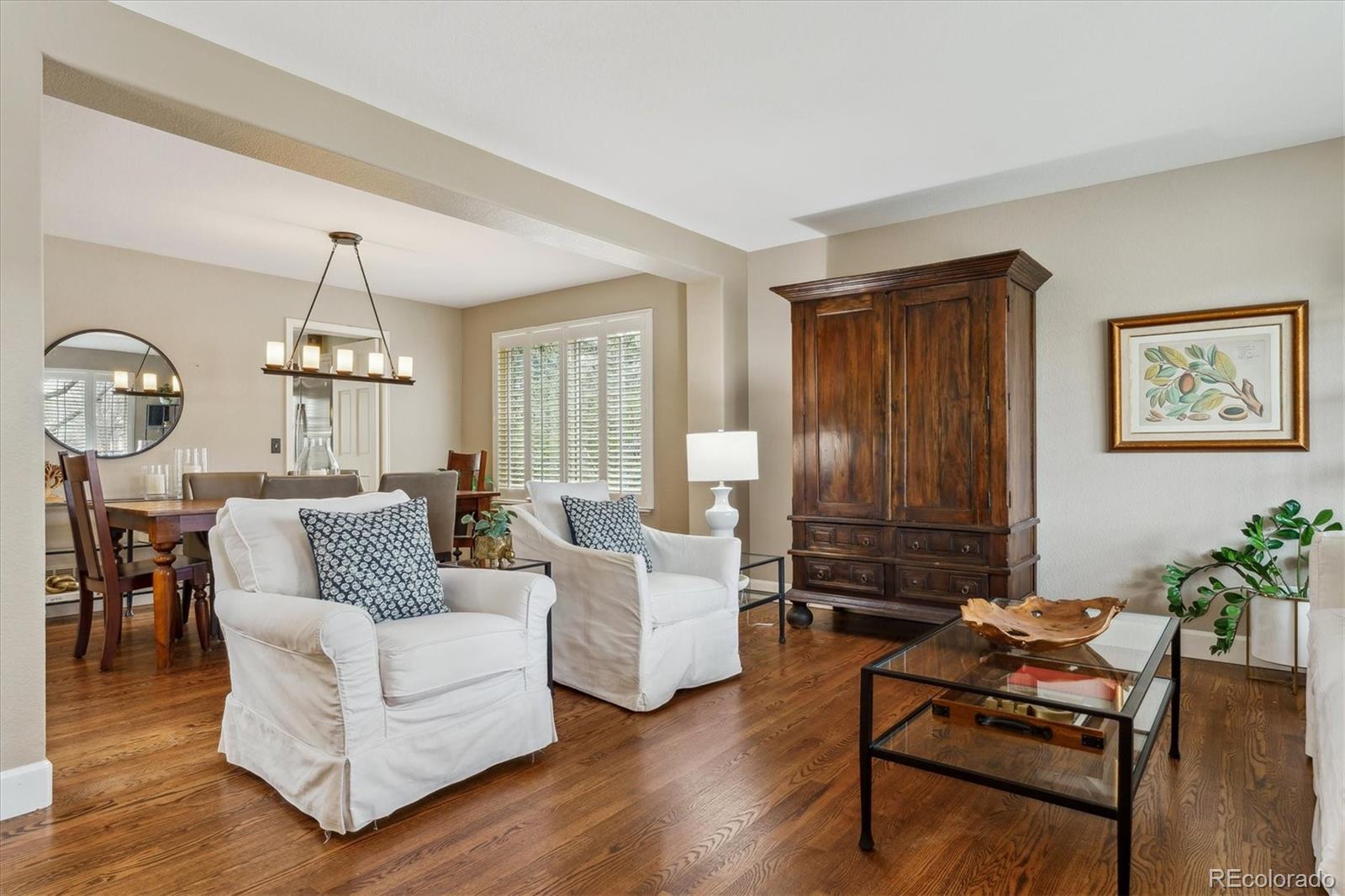 4390 Bobolink Drive
