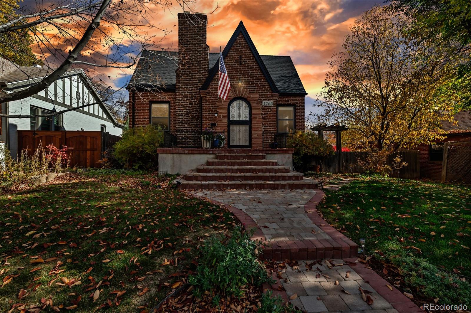 1260 Dahlia Street