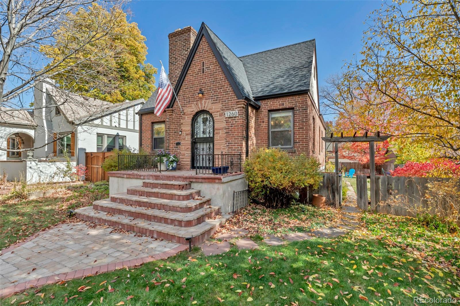 1260 Dahlia Street