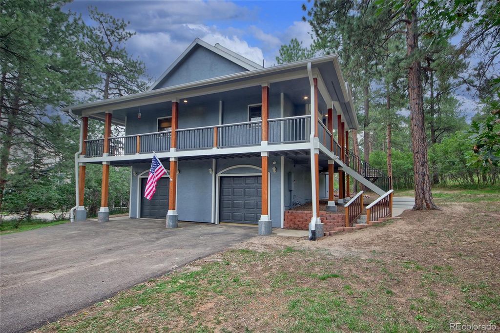 Photo of 4036 Kalamath Drive, Larkspur, CO 80118 (MLS # 8042483)