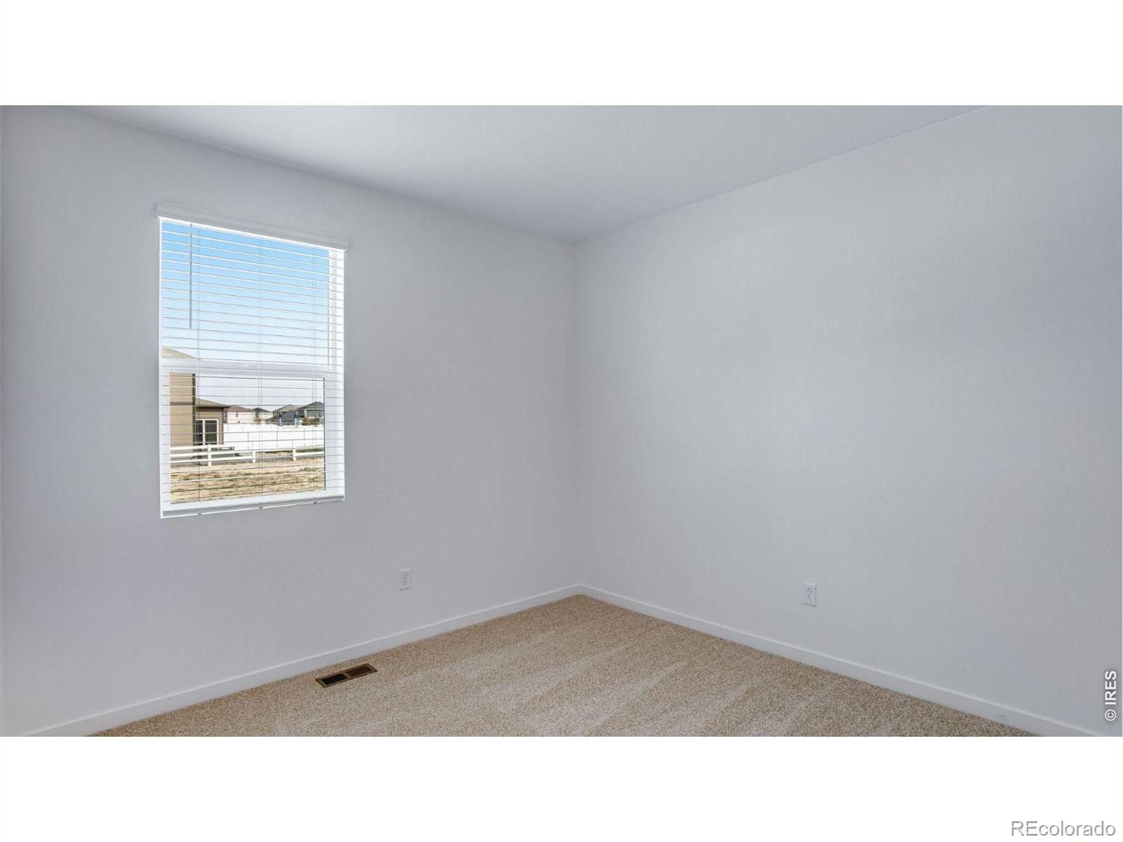 1715 Knobby Pine Drive