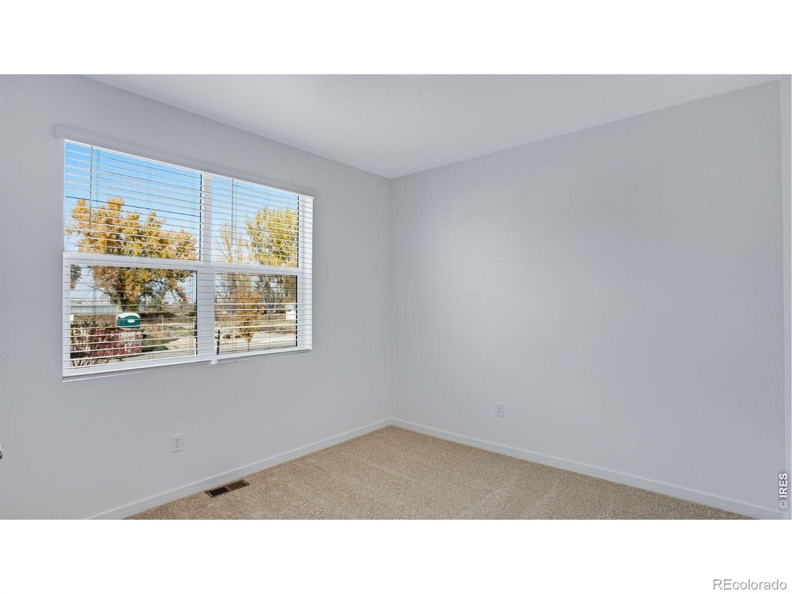 1715 Knobby Pine Drive