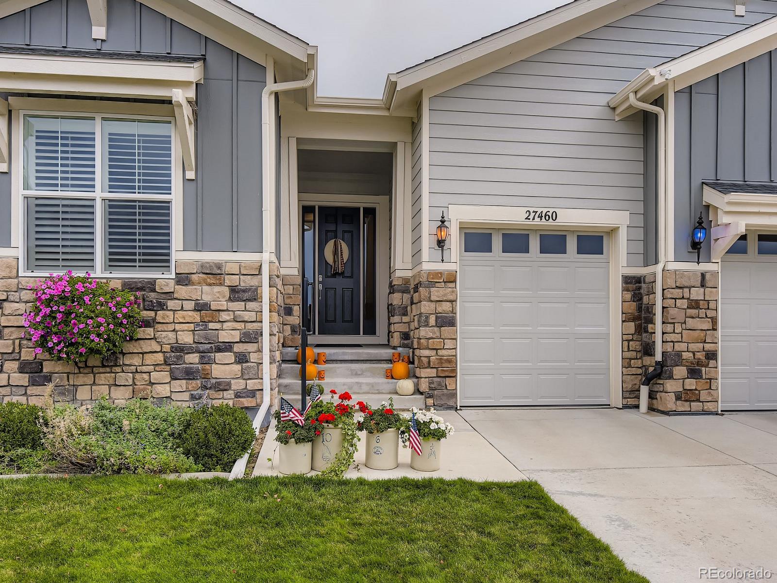 27460 E Lakeview Drive