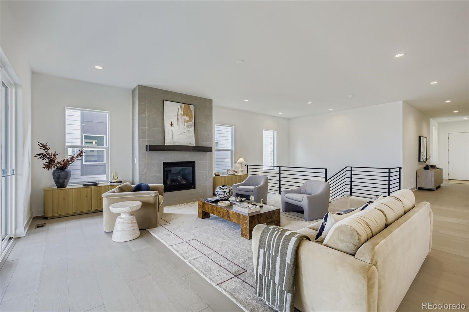 3120 Westcliff Drive