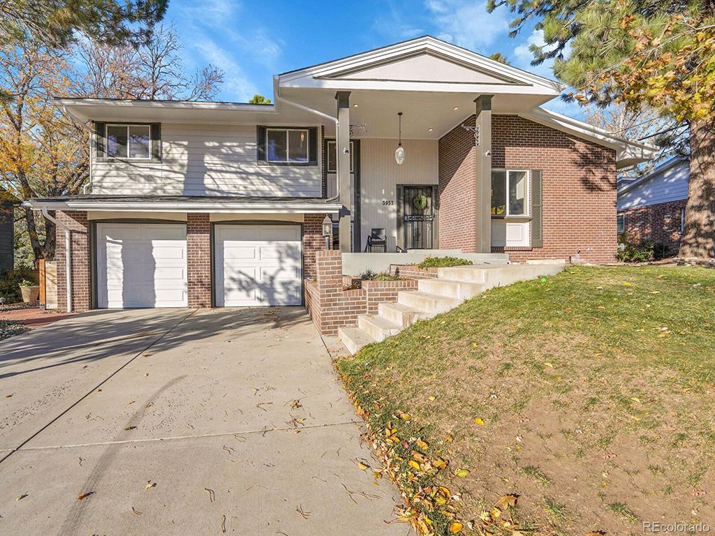 Photo of 3953 E Costilla Avenue, Centennial, CO 80122 (MLS # 1572492)