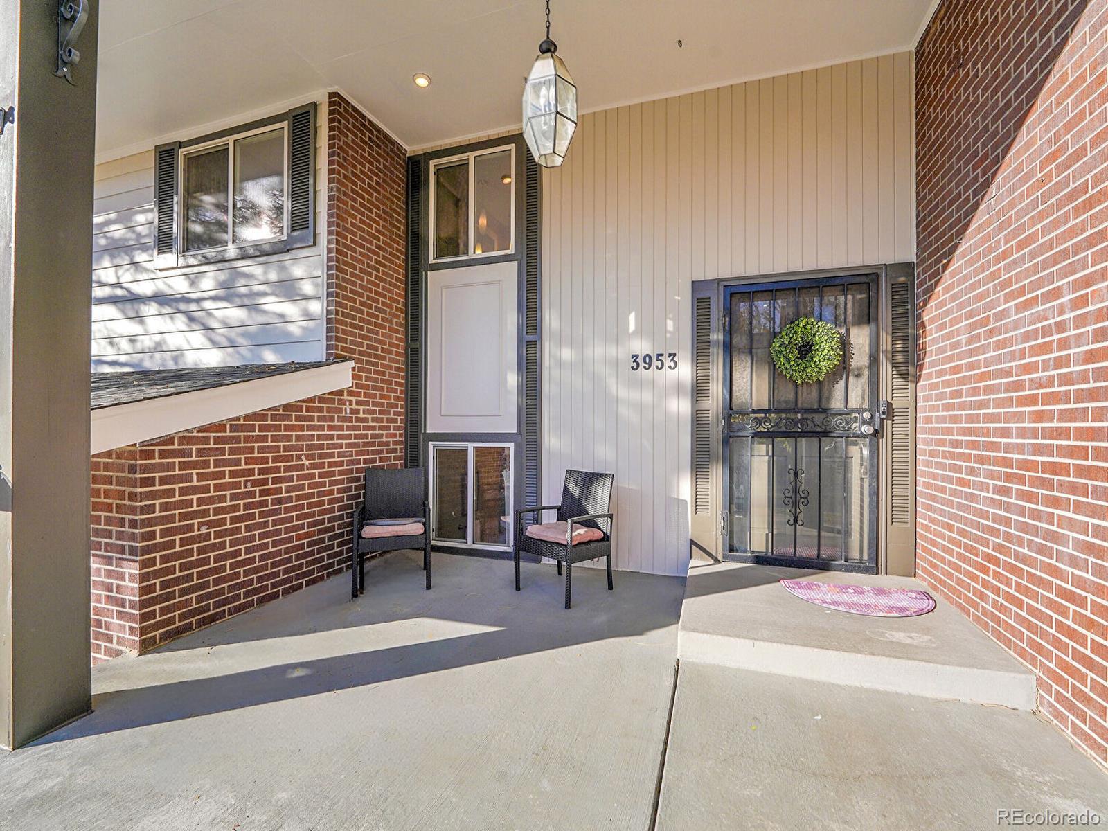 3953 E Costilla Avenue